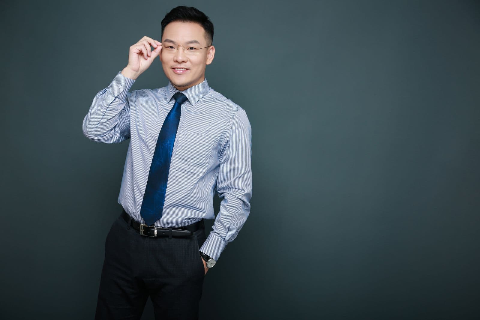 Client comparing two freelance proposals, one carrying a professional certification badge